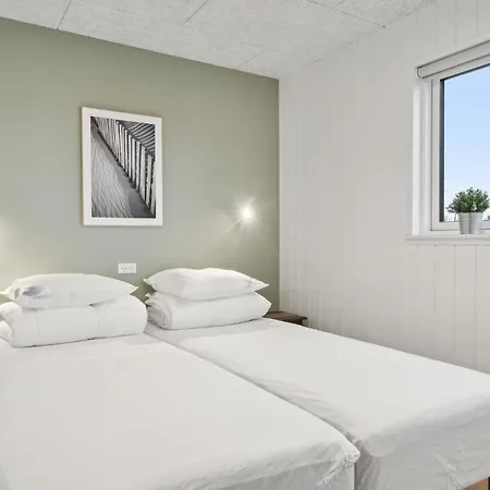 Cozy In With Sauna Nyaraló *